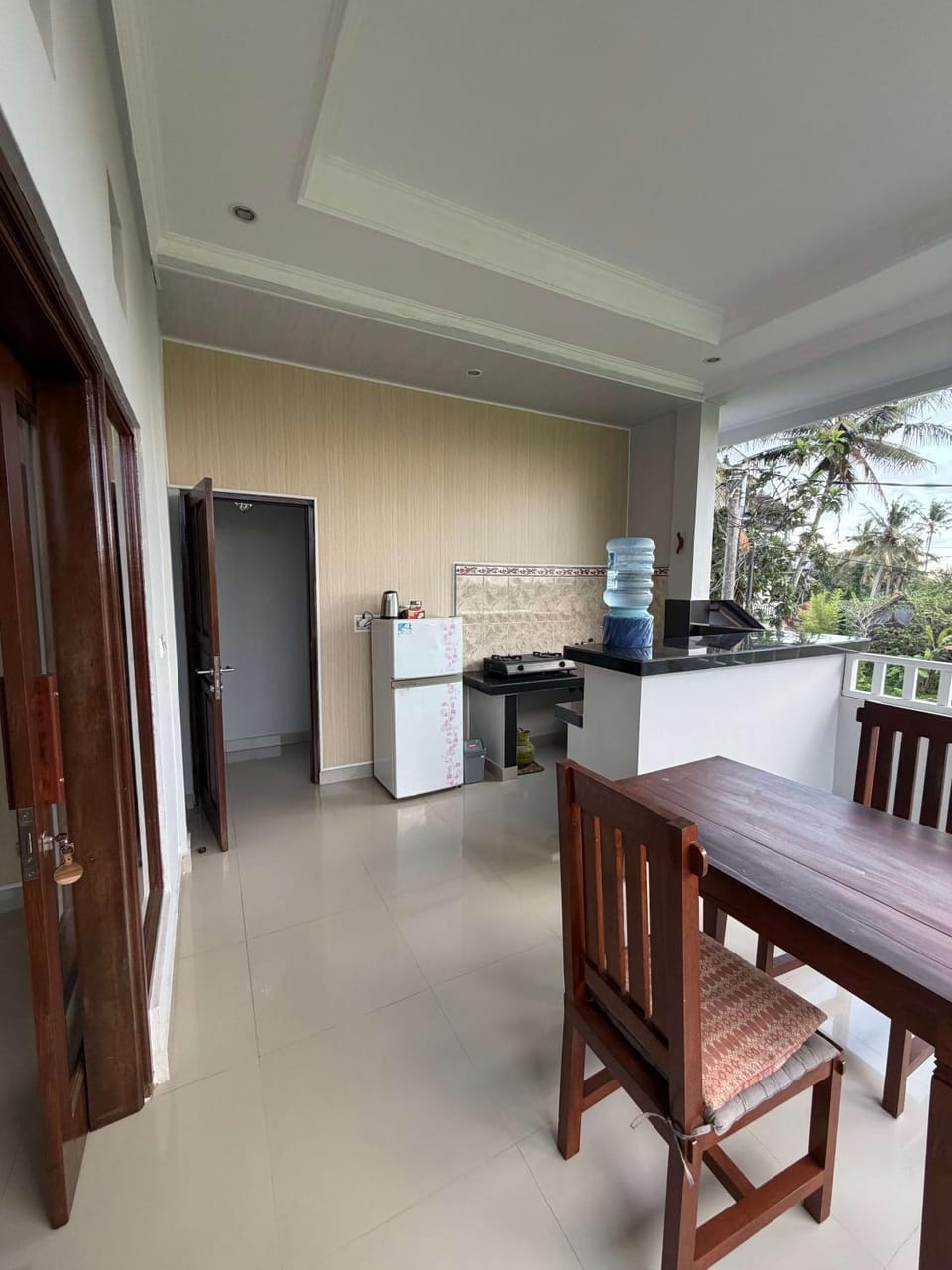 Balcony/Terrace, Kitchen or kitchenette, Dining area