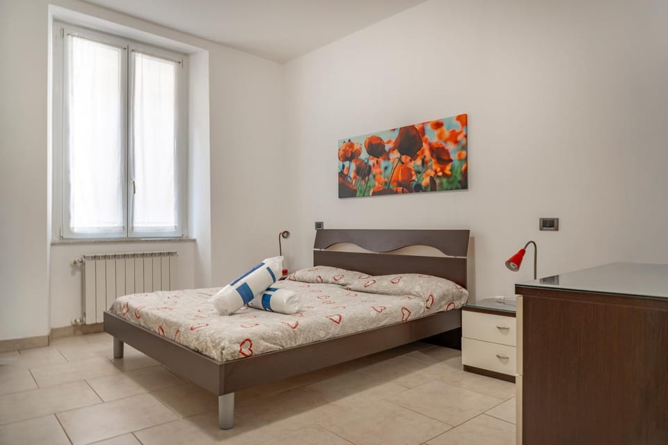 Bedroom, wardrobe