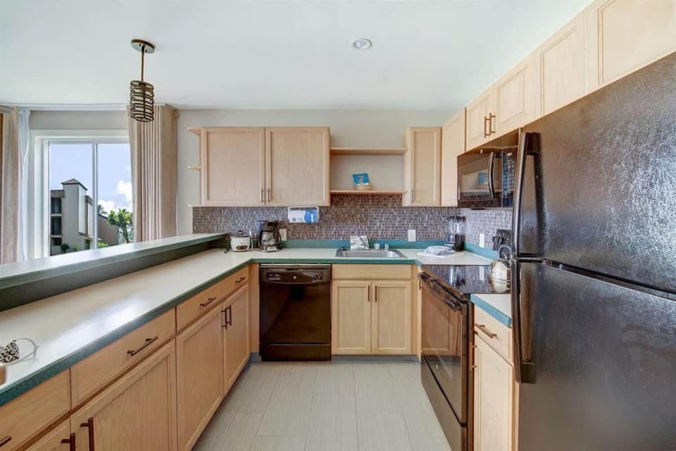 Inviting Ocean View Condo Pono Kai Resort G104 House in Kapaa