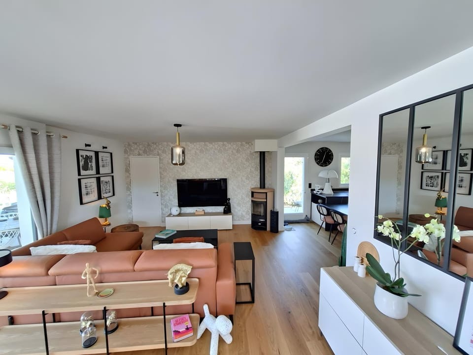 Property building, Living room
