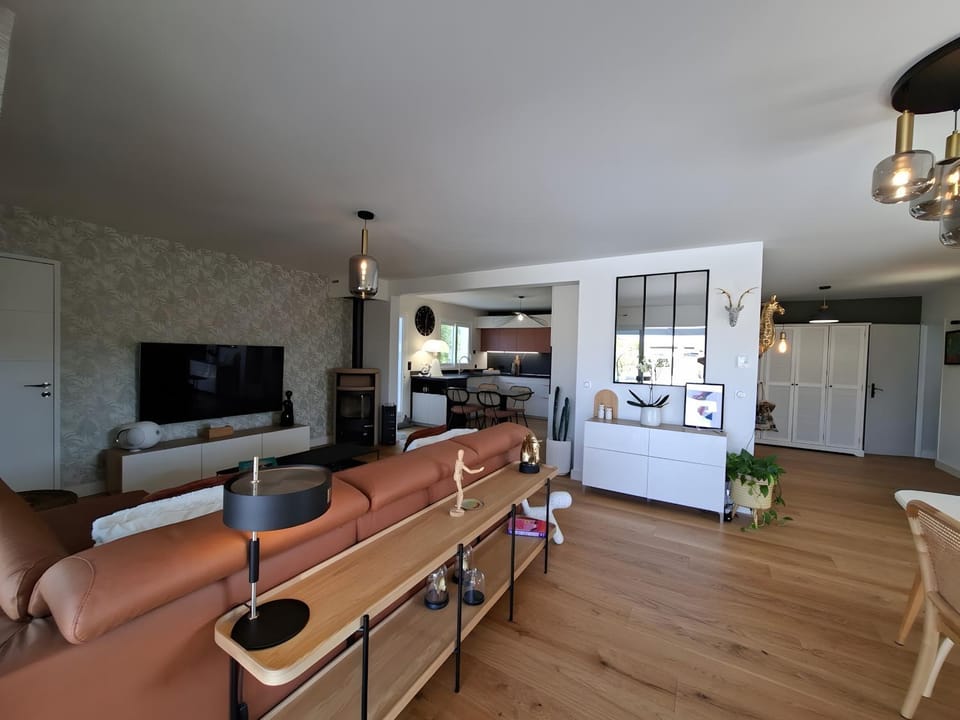 Property building, Living room