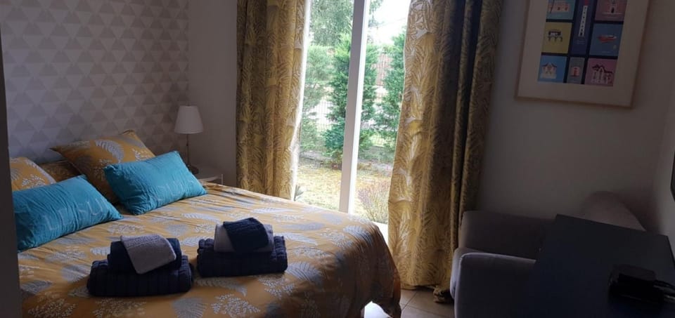 Living room, Bedroom