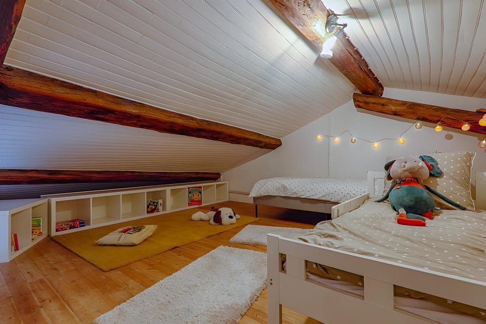 Property building, Living room, Bedroom