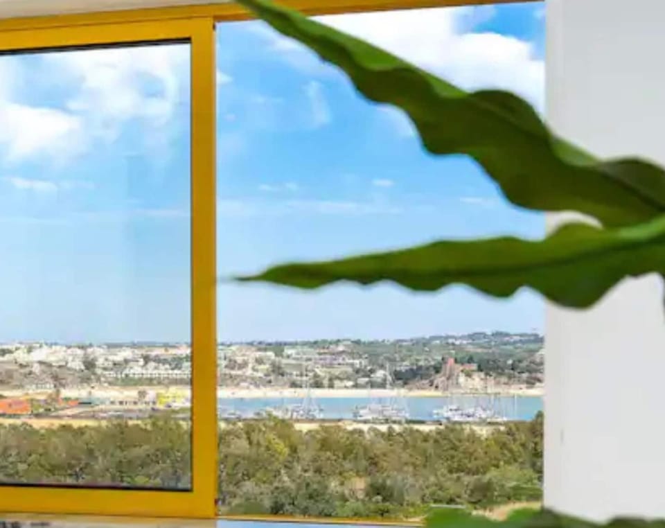 Sunny Beach Praia da Rocha Sea Views Algarve Apartment in Portimao