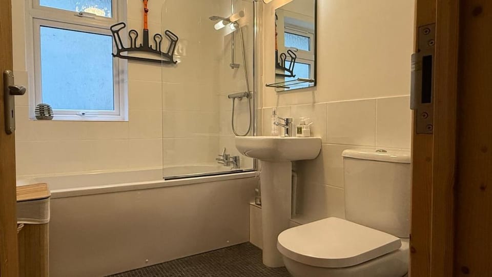 2 Bed, Free Parking & Sea Views! Apartment in Woolacombe