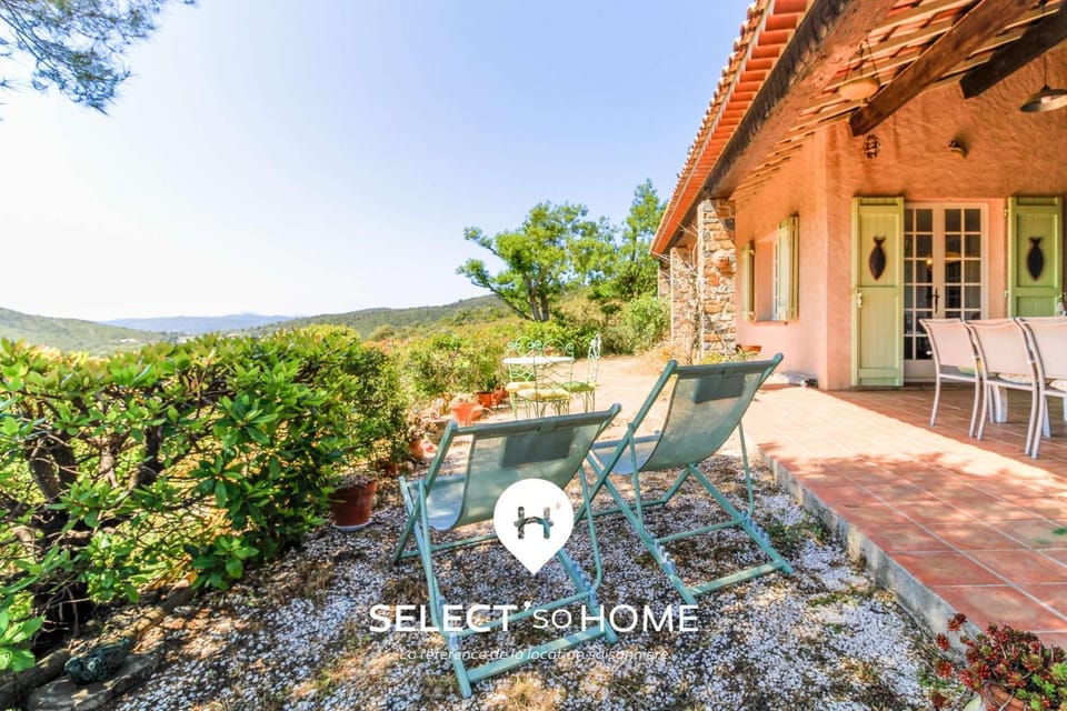 Property building, Patio, Spring, Day, Natural landscape, Garden, Garden view, Mountain view