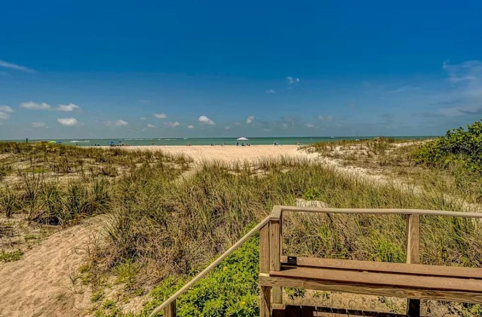 Madeira Norte 406 - Premier House in Madeira Beach