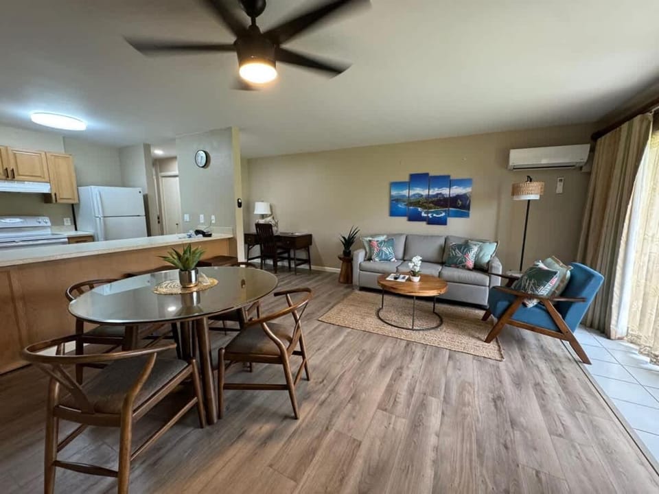 2 Bedroom OceanView Condo Pono Kai Resort E103 House in Kapaa