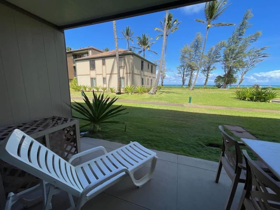 Stunning Ocean View Condo Pono Kai Resort G106 House in Kapaa