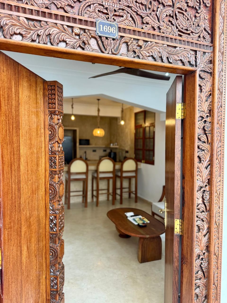 Facade/entrance, Living room
