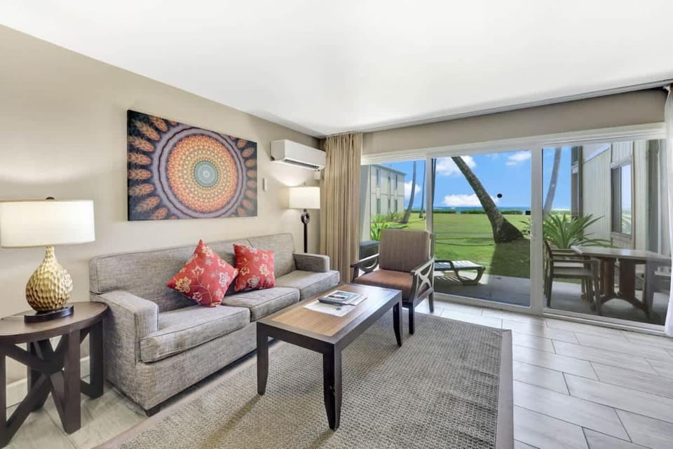 Lush Ocean View Condo Pono Kai Resort F105 House in Kapaa