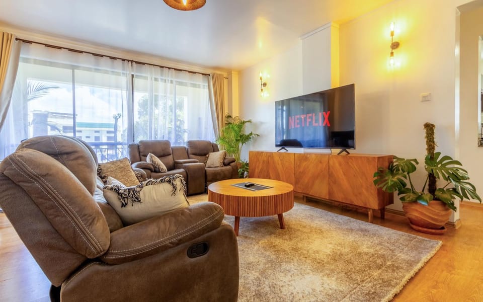 Cozy 2 bedroom in Kileleshwa, Gatundu Road Bed and Breakfast in Nairobi
