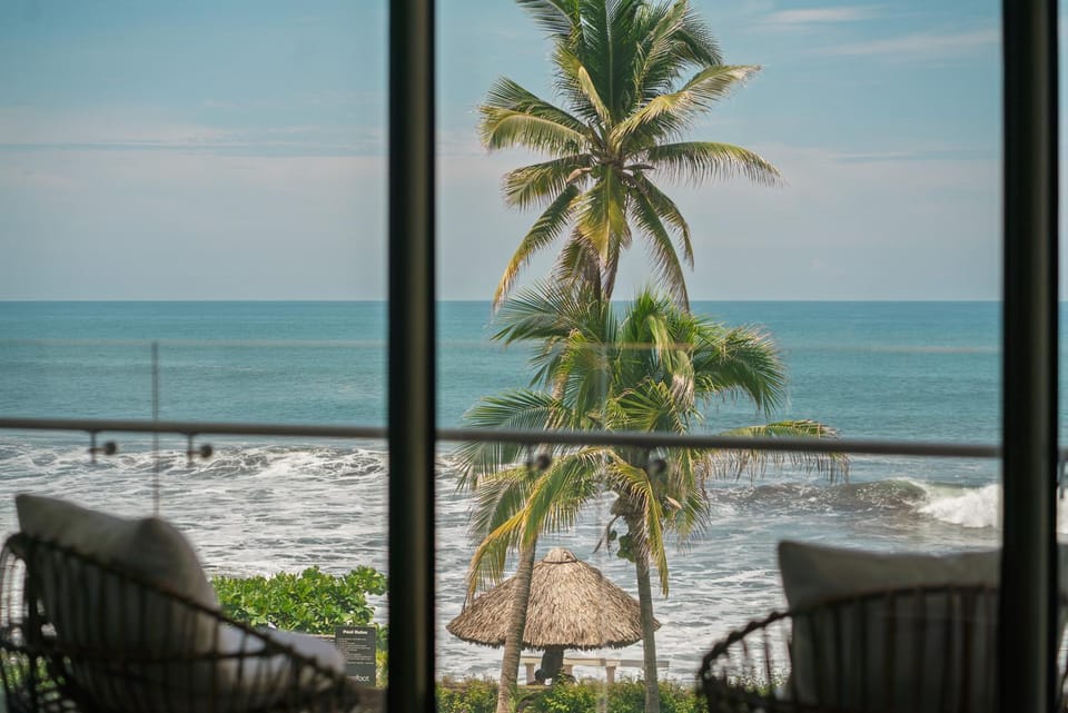 Sunset Surf Oceanfront Escape in El Zonte Apartment in La Libertad Department, El Salvador
