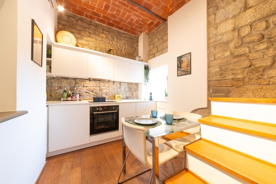 Dining area, kitchen