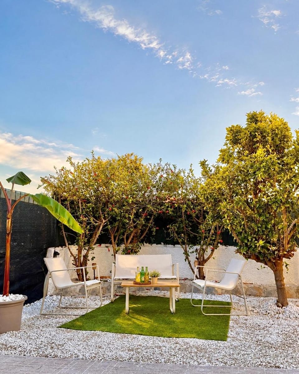Patio, Spring, Day, Garden, Seating area, Garden view