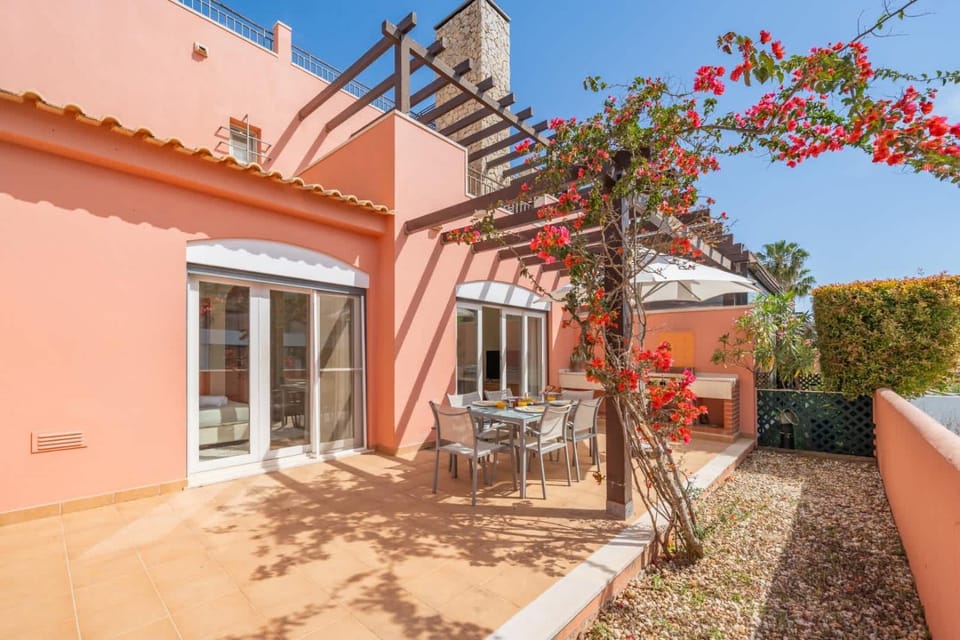 Property building, Garden, Garden view