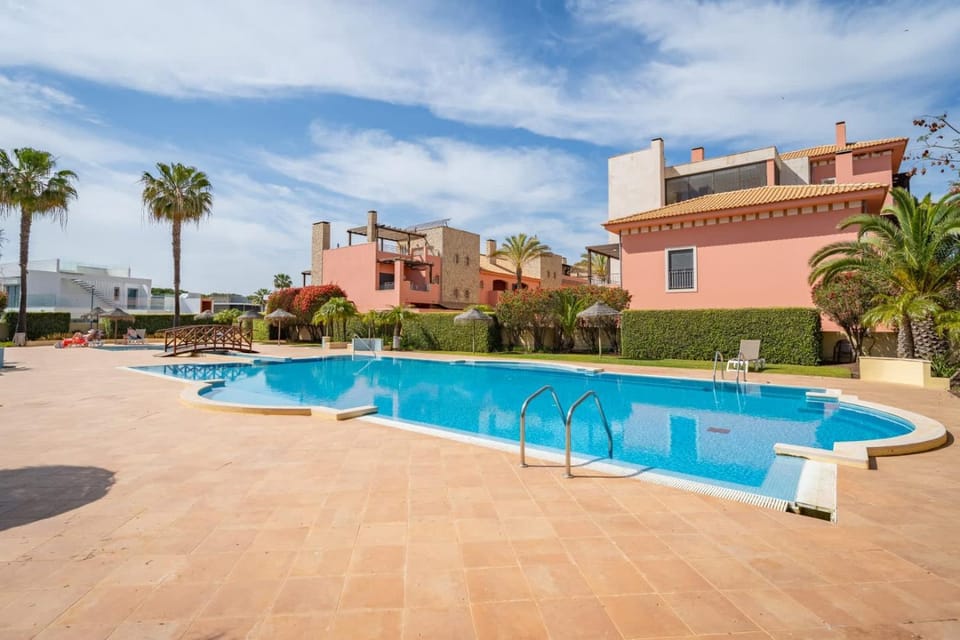 Garden, Swimming pool