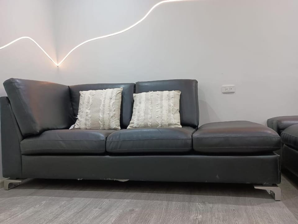 Apartamento nuevo y amoblado en el corazón histórico de Cuenca Apartment in Cuenca
