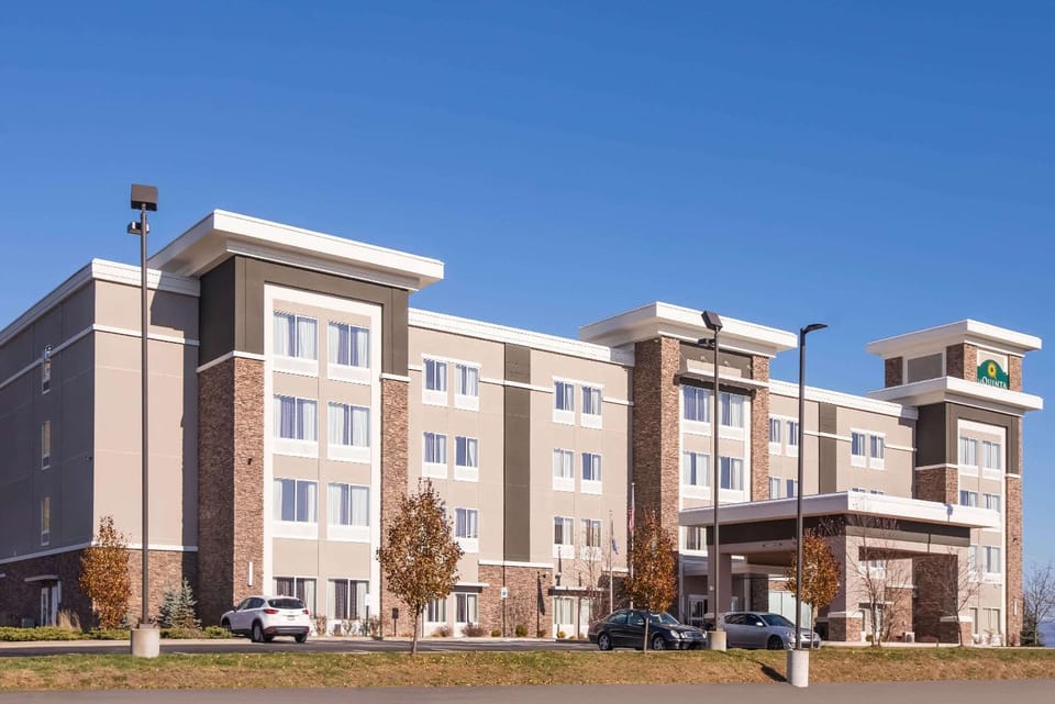 Property building, On site, Location