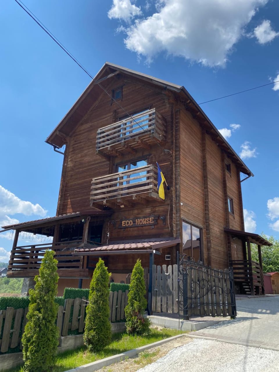 Property building, Day