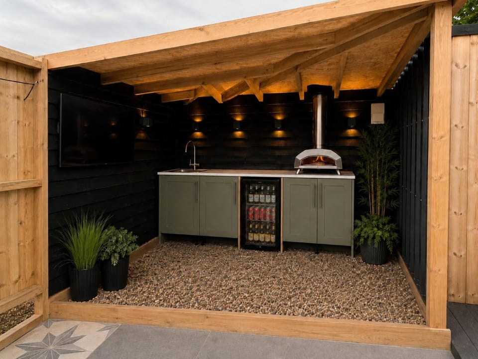Kitchen or kitchenette