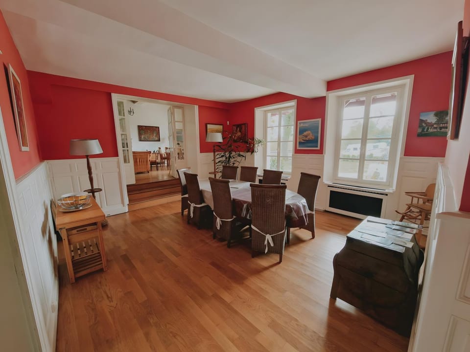 Property building, Living room