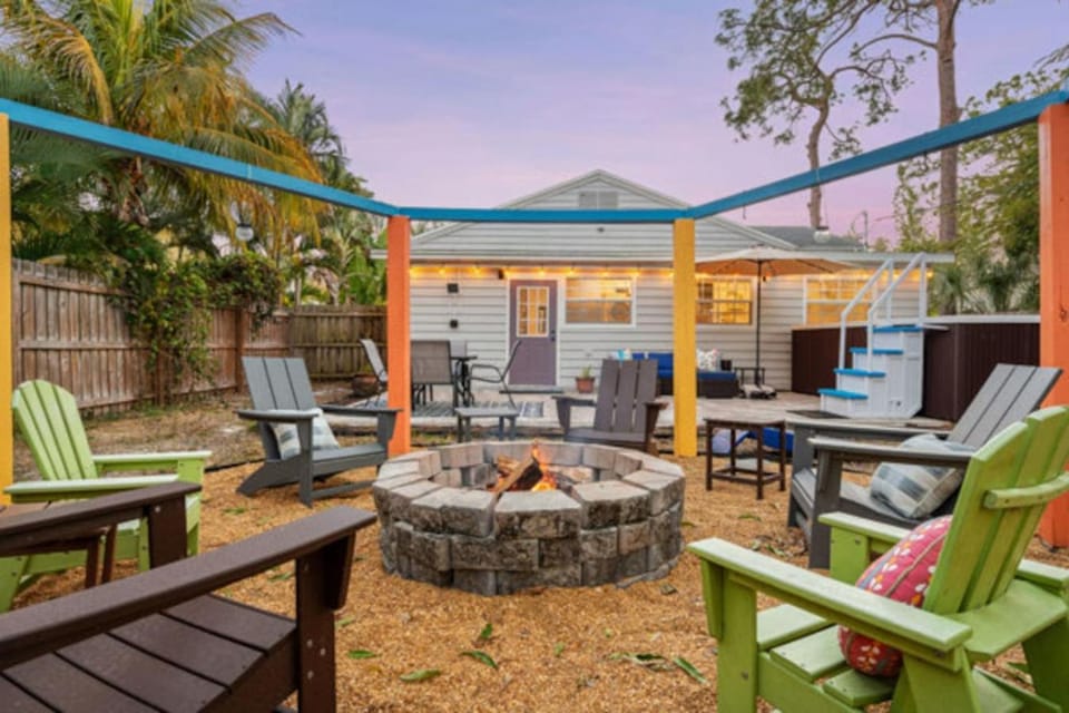 Riverbend Cottage House in Bradenton
