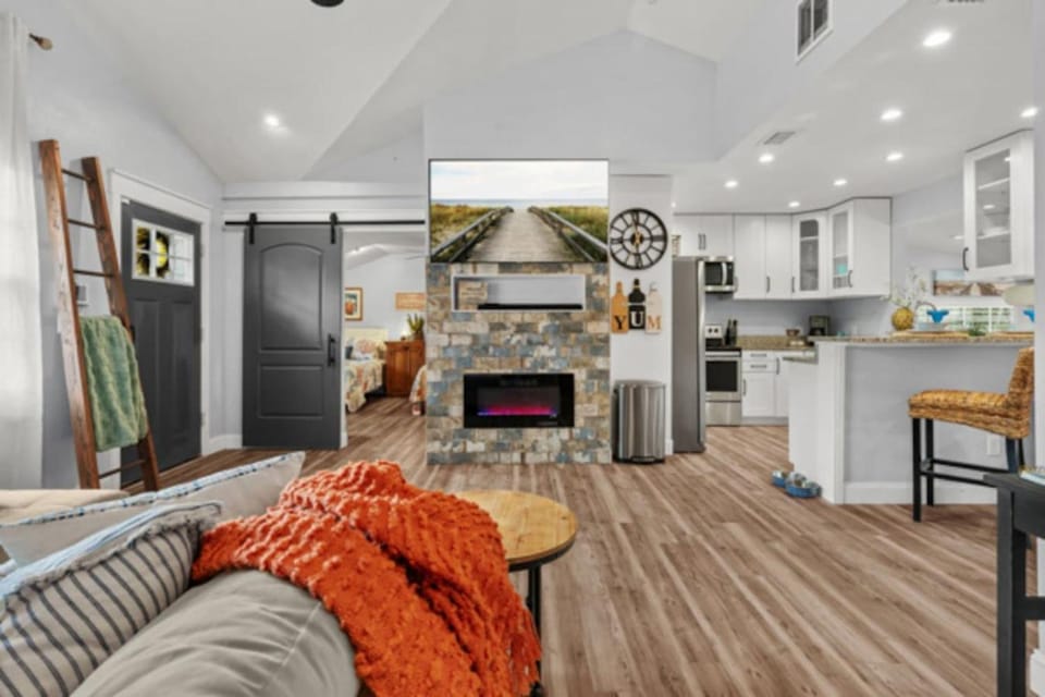 Riverbend Cottage House in Bradenton