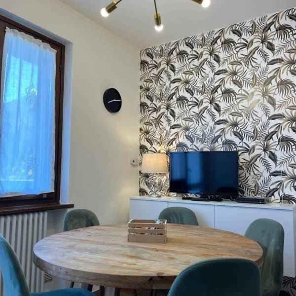 Living room, Dining area