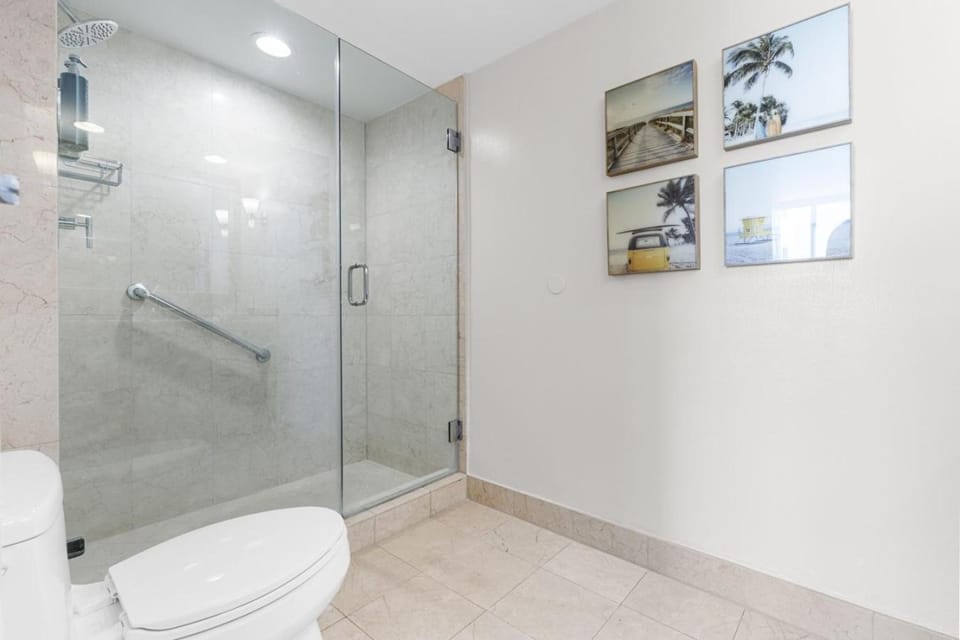 Atlantic Intracoastal Vista House in Fort Lauderdale