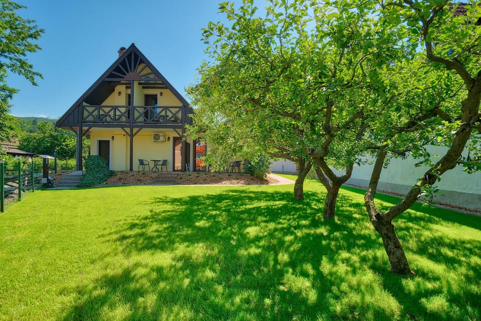 Property building, Garden