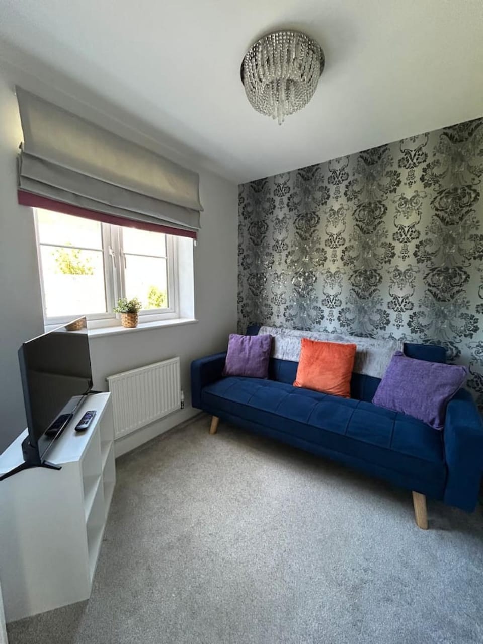 TV and multimedia, Seating area