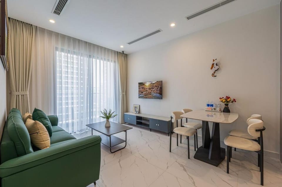 1Br Plus The Opus One Vinhomes Grand Park Apartment in Ho Chi Minh City