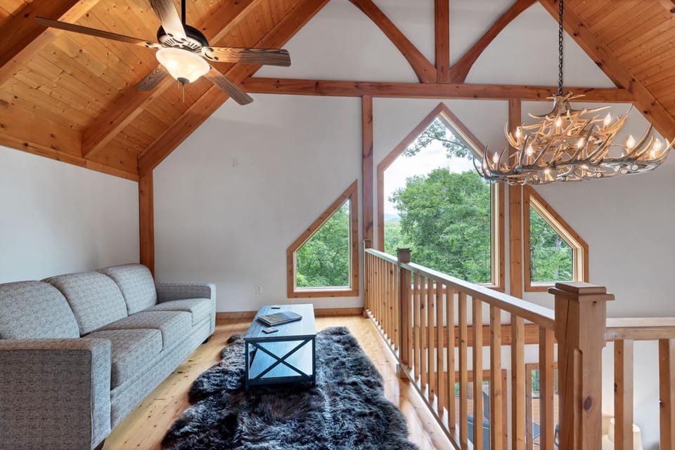 Melindas Mtn View Chalet in Great Smoky Mountains