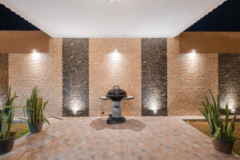 Luxury oasis piscine vue l atlas Villa in Marrakesh