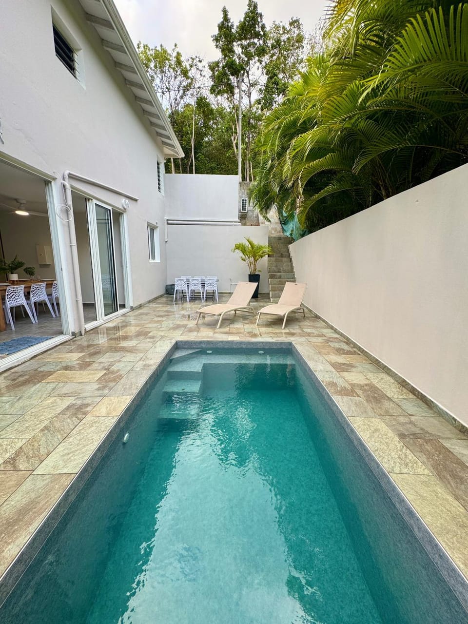 Balcony/Terrace, Swimming pool
