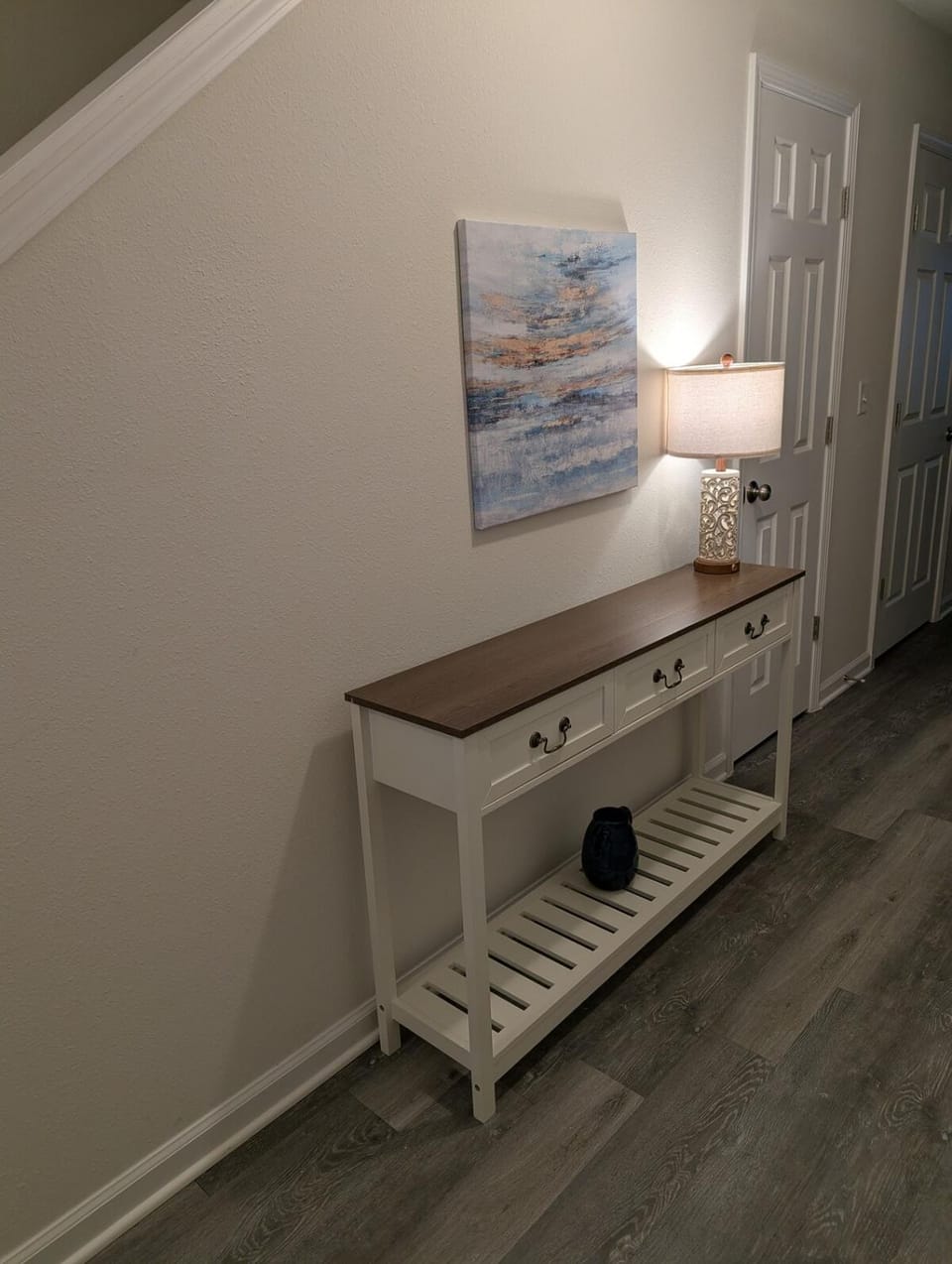 Beautiful, spacious 3 BR 2 and a half Bath Townhome House in Jacksonville