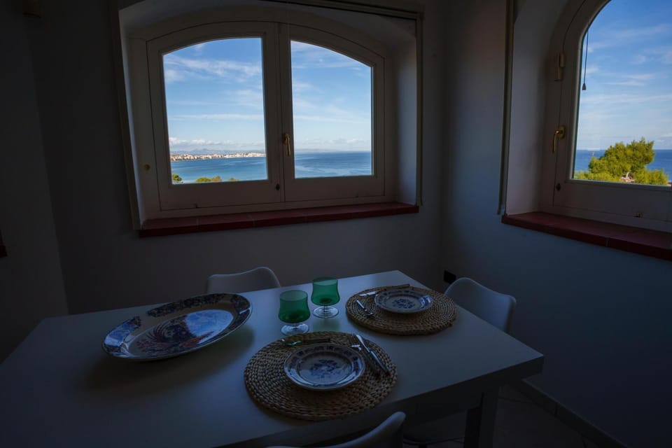 Dining area, Sea view