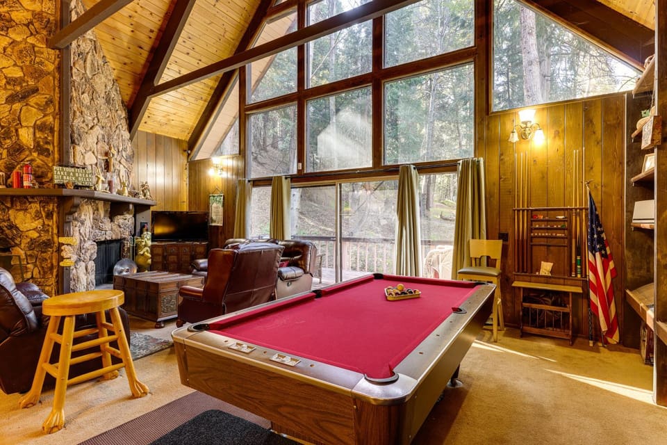 Walk to Lake Arrowhead! All-Season Alpine Escape House in Lake Arrowhead