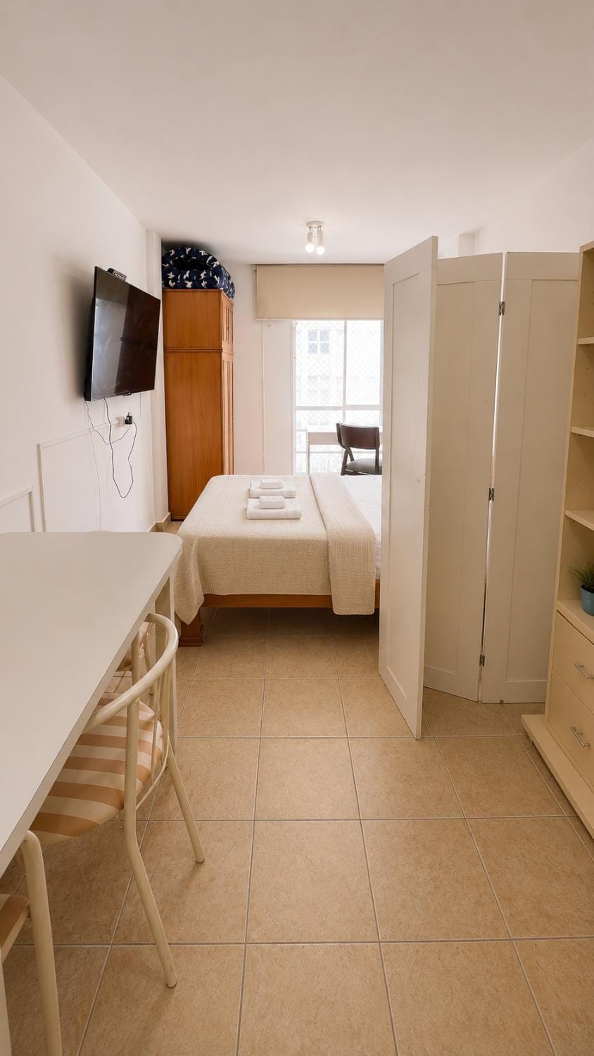 Apartamento com cama confortável funcional completo wifi rapido, proximo Mackenzie e Santa Casa Tv Smart Nova Apto76 Edificio Tiata Apartment in Sao Paulo City