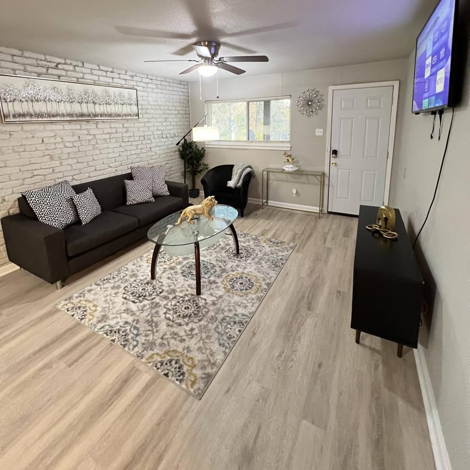 CL Dallas G8 Apartment in Dallas