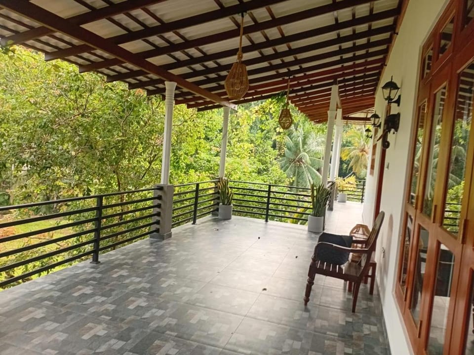 Hansa Villa Apartment in Southern Province