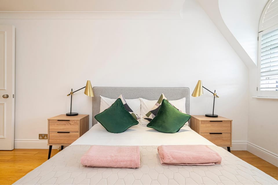 Bed, Bedroom, wardrobe
