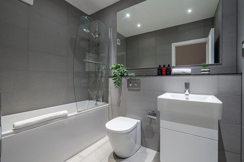 Toilet, Bathroom