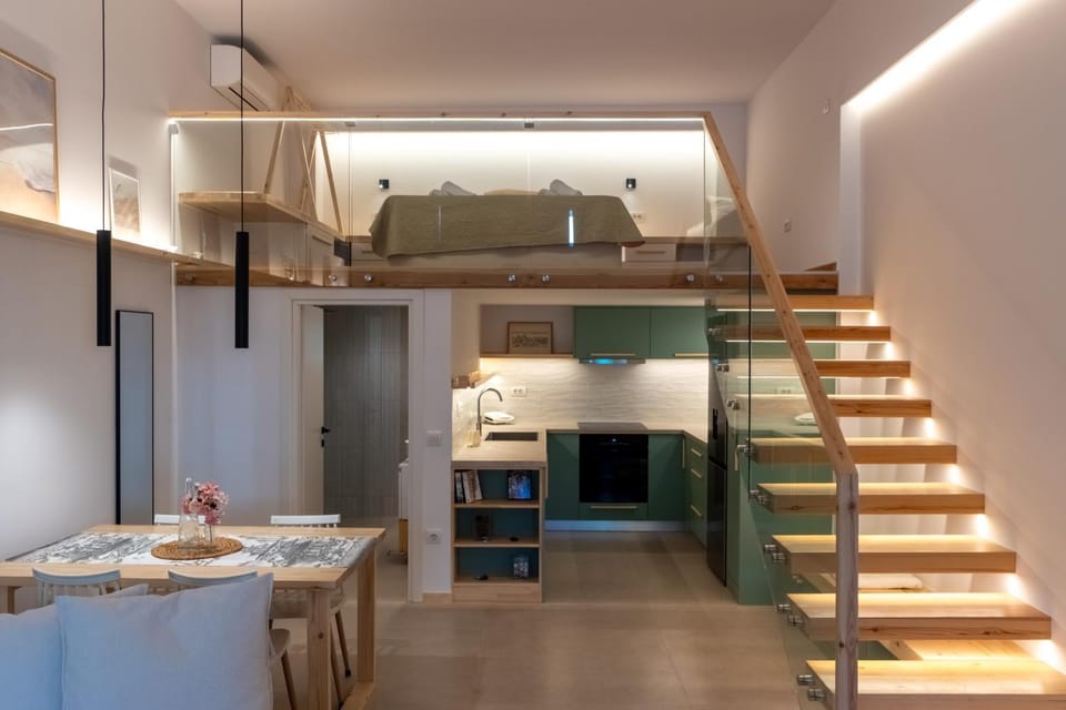 Bathroom, Dining area, kitchen, air conditioner