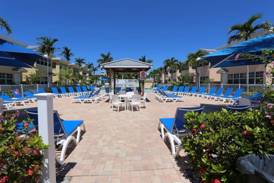 Barefoot Beach Resort F106 House in Indian Shores