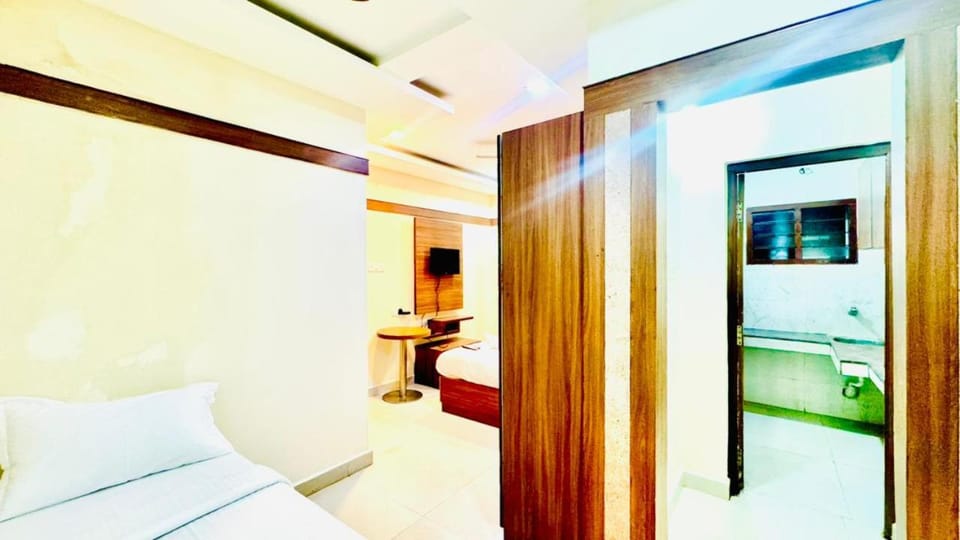 Half Moon Grand Hotel in Chennai
