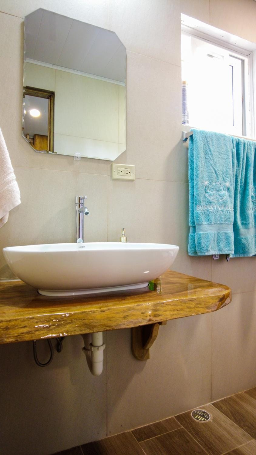 Bathroom, towels