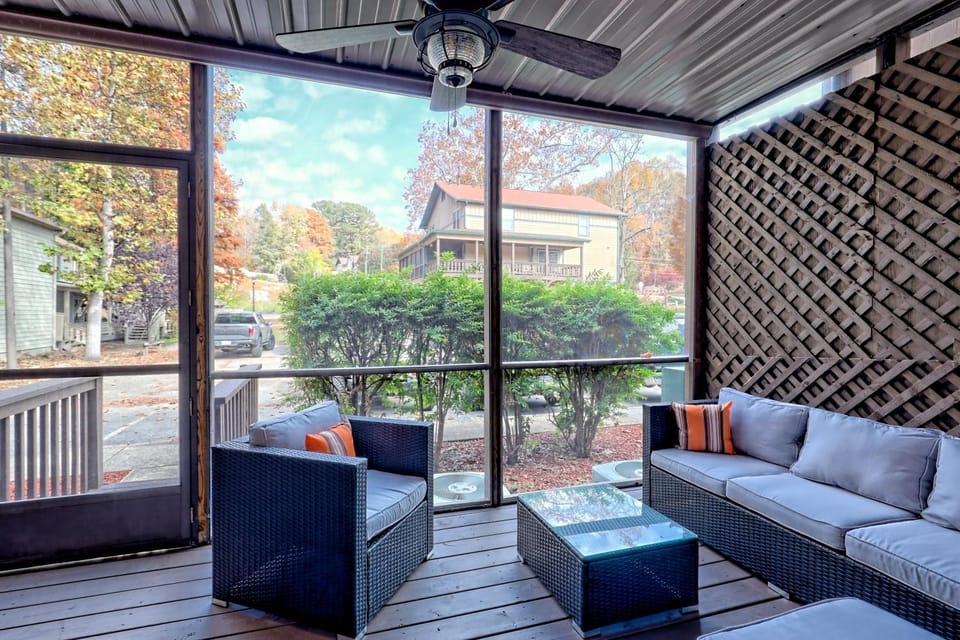 Alpine Studio Apartment in Helen