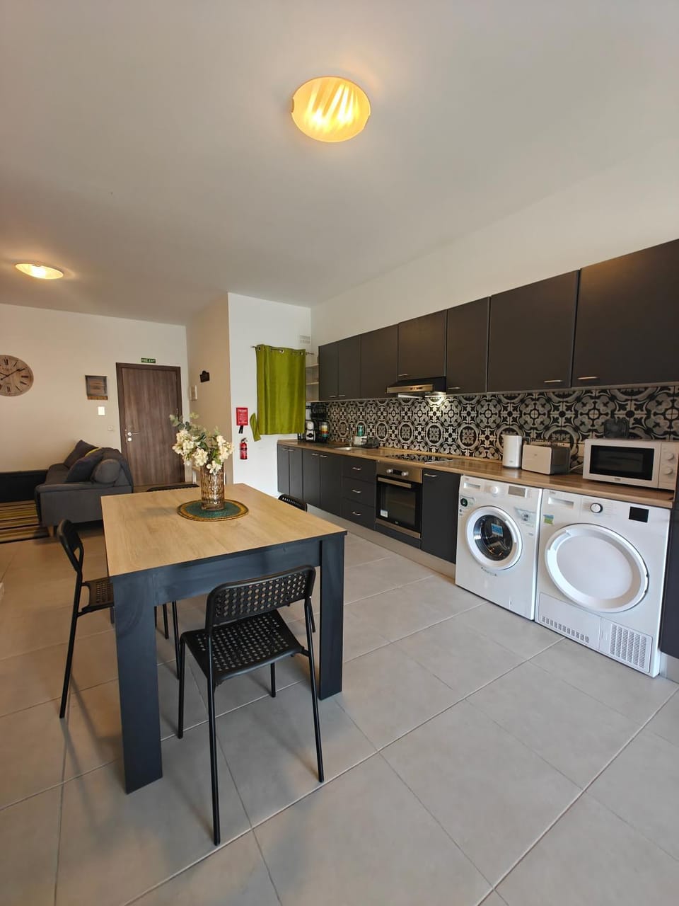 Living room, Dining area, washing machine, washing machine, kitchen